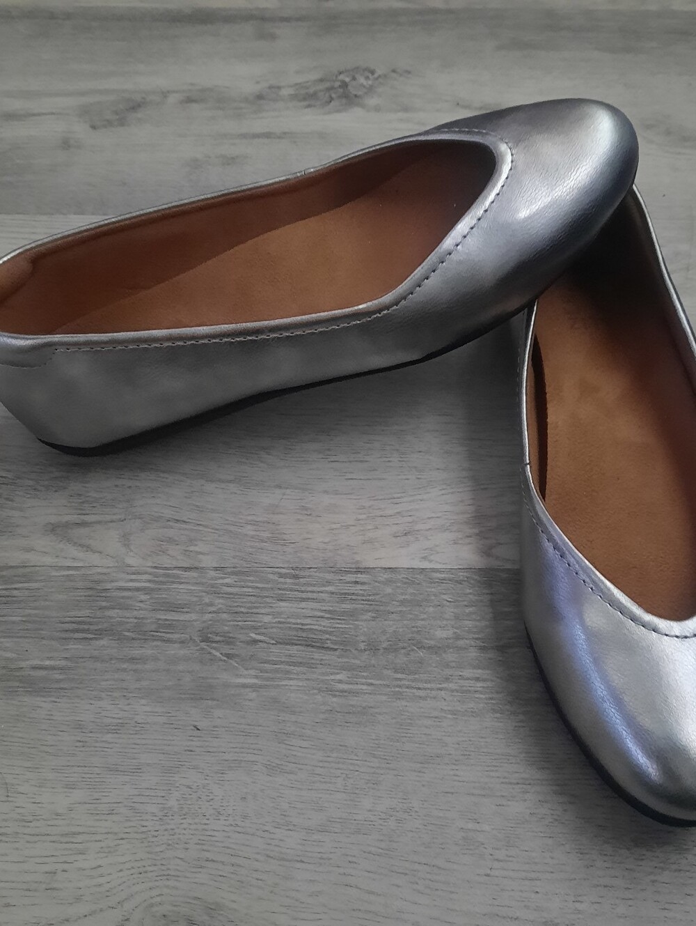 Naturalizer Vivienne Silver Leather Ballet Flats